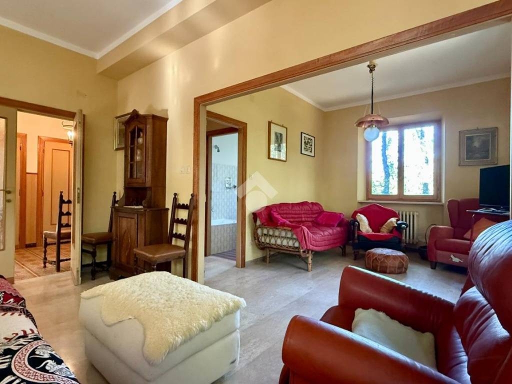 Villa a Ascoli piceno in Viale Medaglie D'Oro, 1 - Foto 3