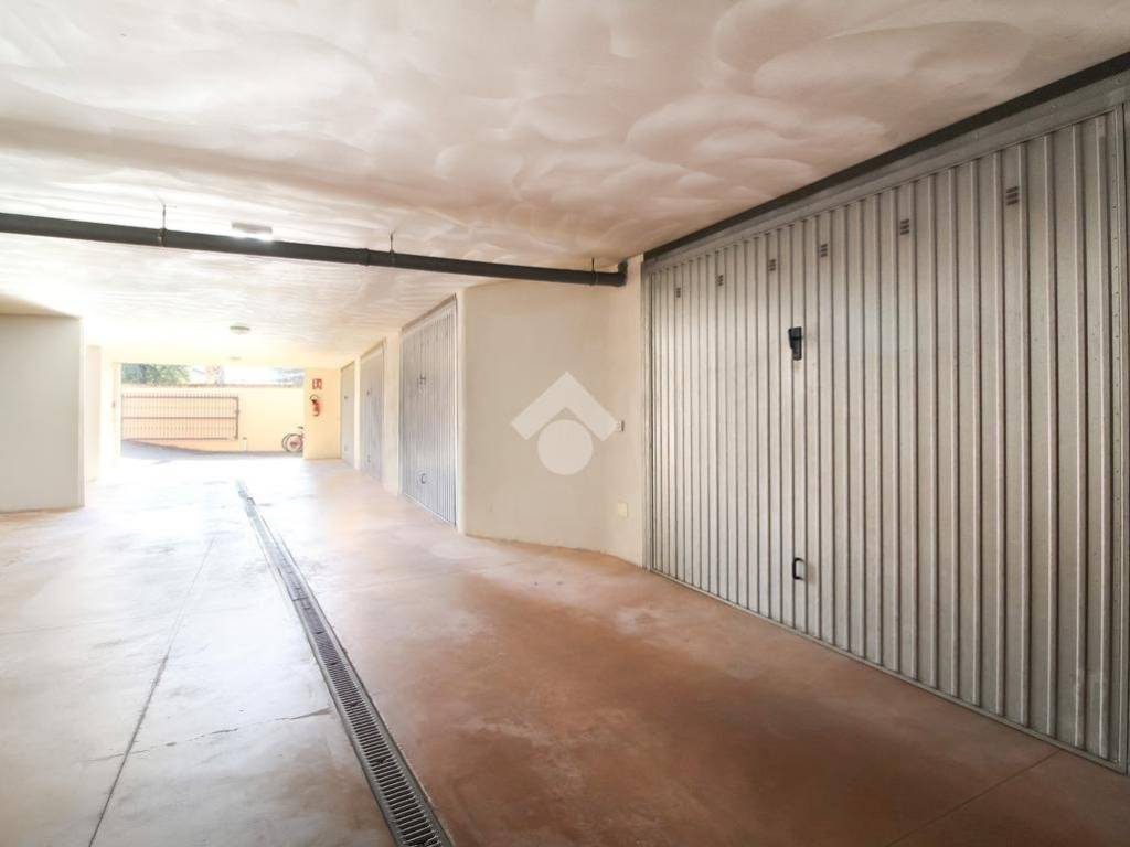 Box / garage a Grottammare in STRADA STRADA PROVINCIALE VALTESINO, 32 - Foto 4
