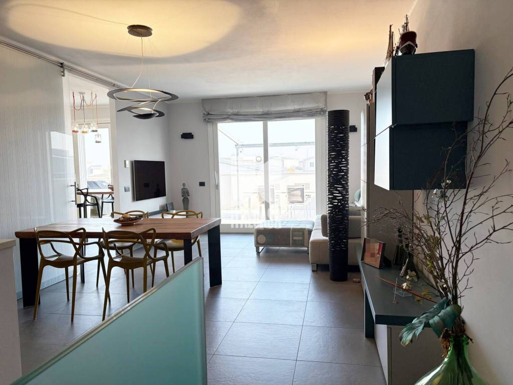 Attico / mansarda a Porto mantovano - Foto 2