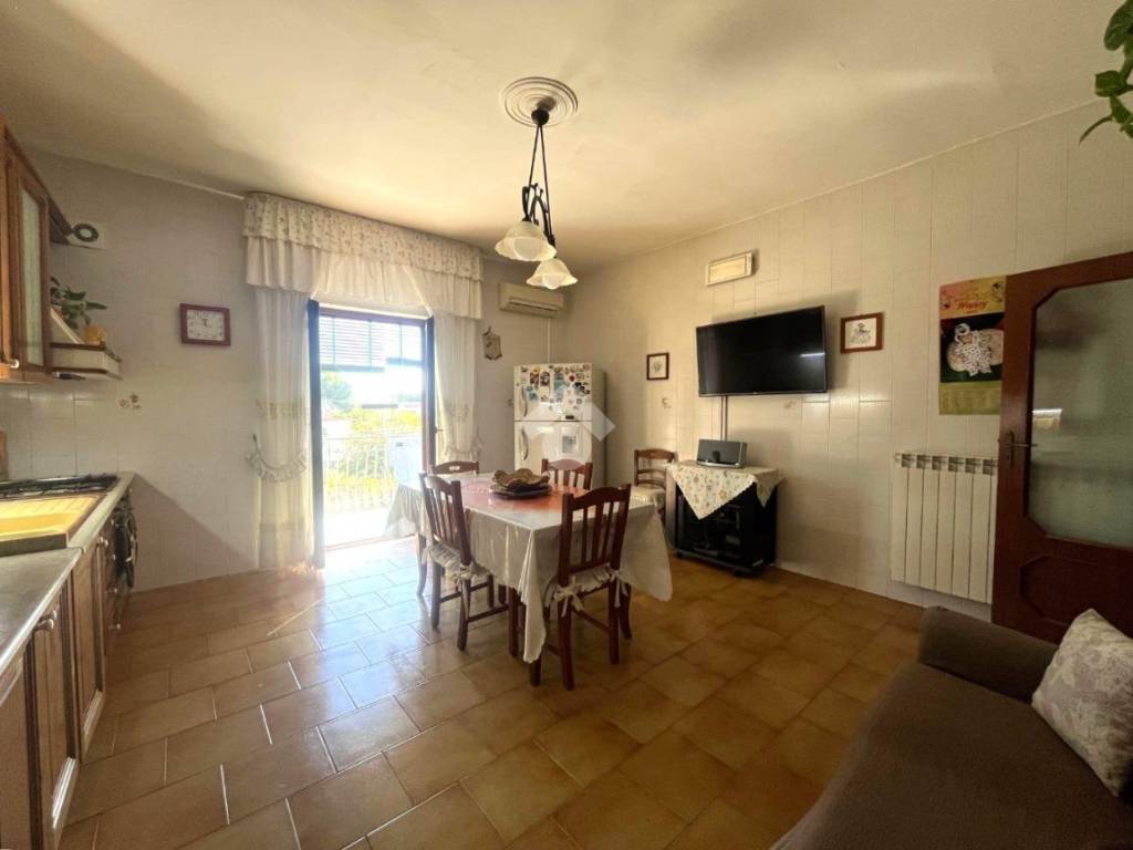 Appartamento a Torre del greco in Via ruggiero - Foto 4