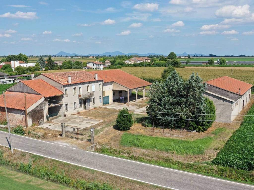 Casa indipendente a Veronella in Via Giavone - Foto 4