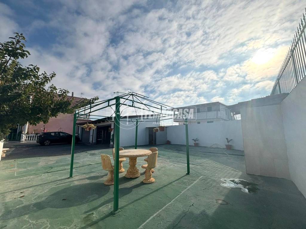 Villa a Castel volturno in Viale Lenin - Foto 4