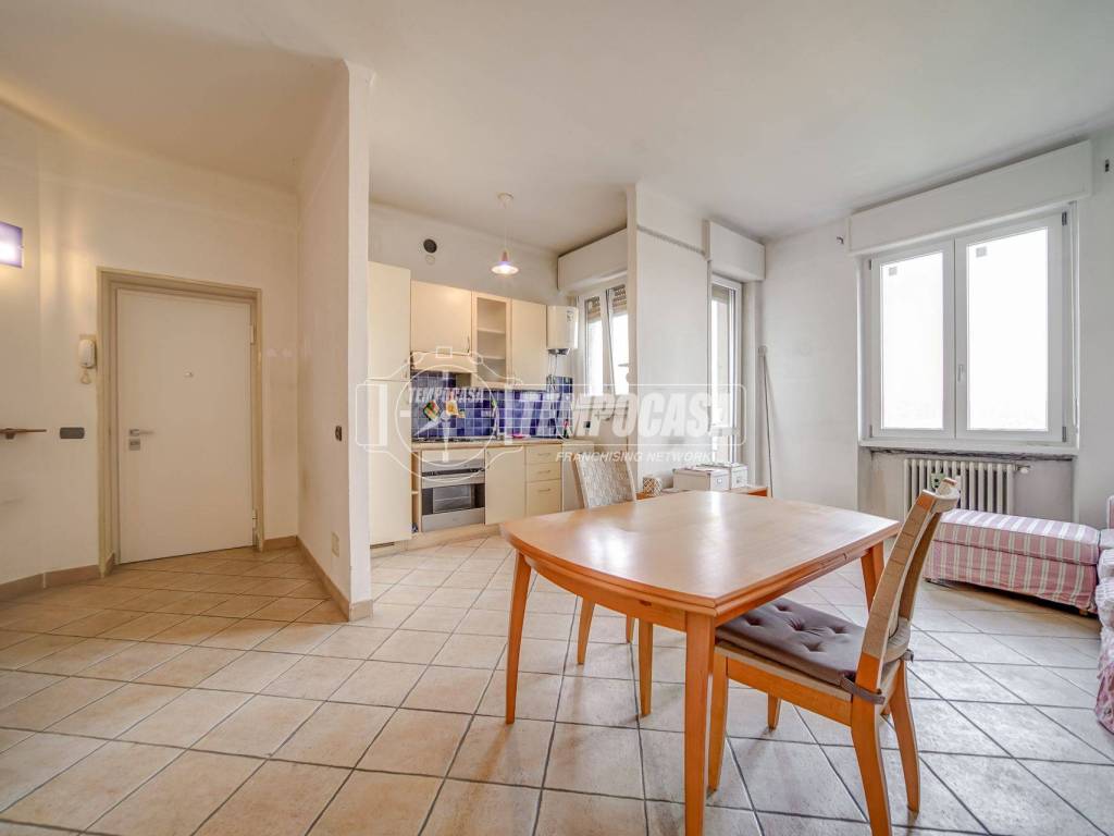 Appartamento a Albizzate in Via Ruzzella - Foto 4