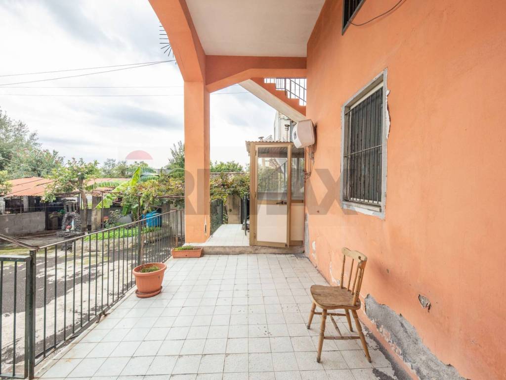 Casa indipendente a Aci castello in Strada Statale 114 Orientale Sicula, 159 - Foto 2