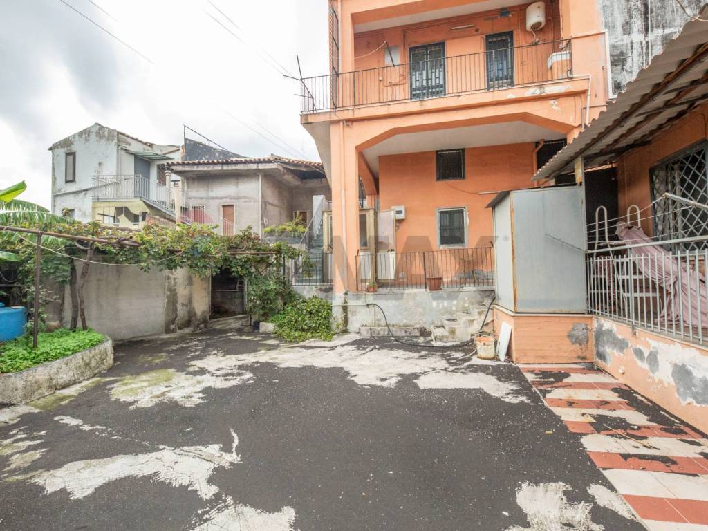 Casa indipendente a Aci castello in Strada Statale 114 Orientale Sicula, 159 - Foto 4