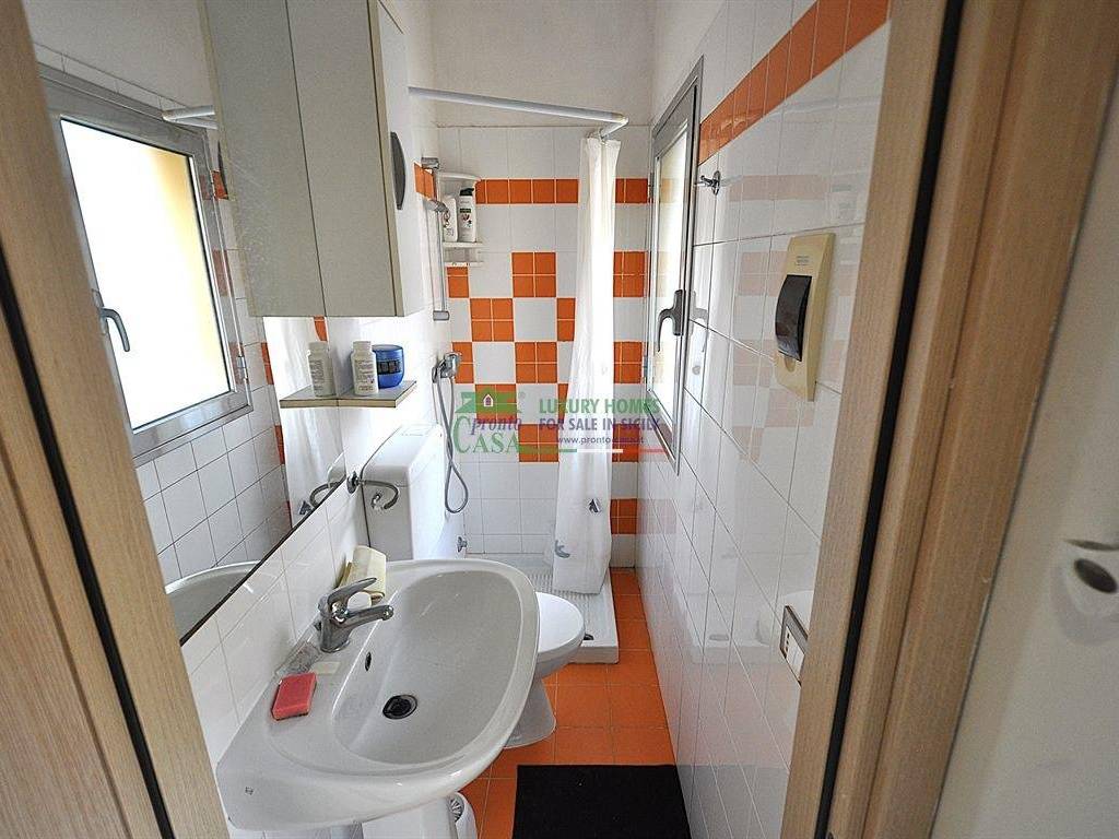 Casa indipendente a Ragusa in VIA CARRUBBELLE - Foto 4