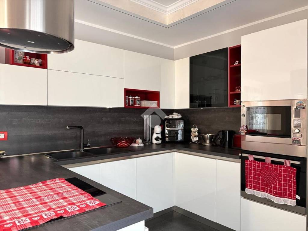 Casa indipendente a Ferno in Via Giosuè Carducci, 2 - Foto 3