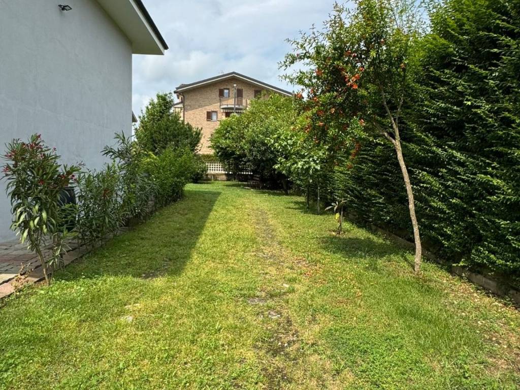 Villa a Leinì in Via San Francesco al Campo, 84 - Foto 5