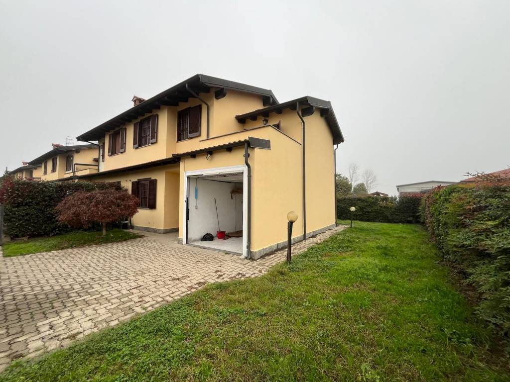 Villetta a schiera a Landriano in Via Glicine, 4 - Foto 3