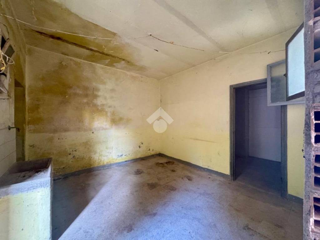 Appartamento a Caprarola in Via corsica, 97 - Foto 4