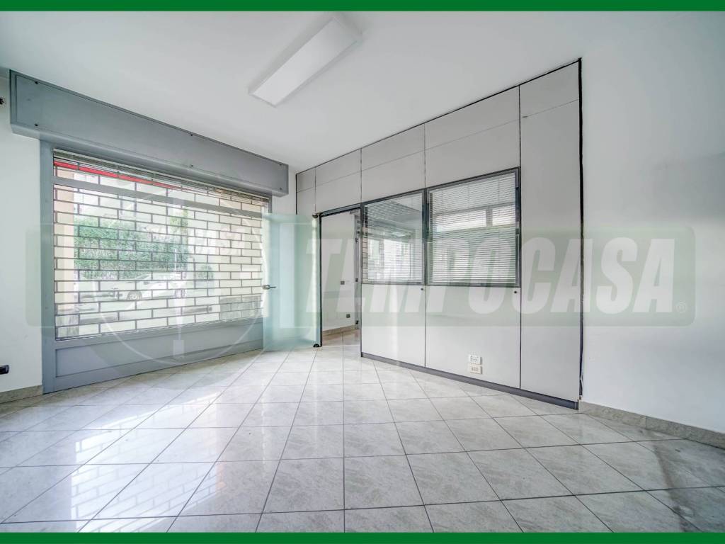 Immobile a Gallarate in Via Angelo Pegoraro - Foto 4