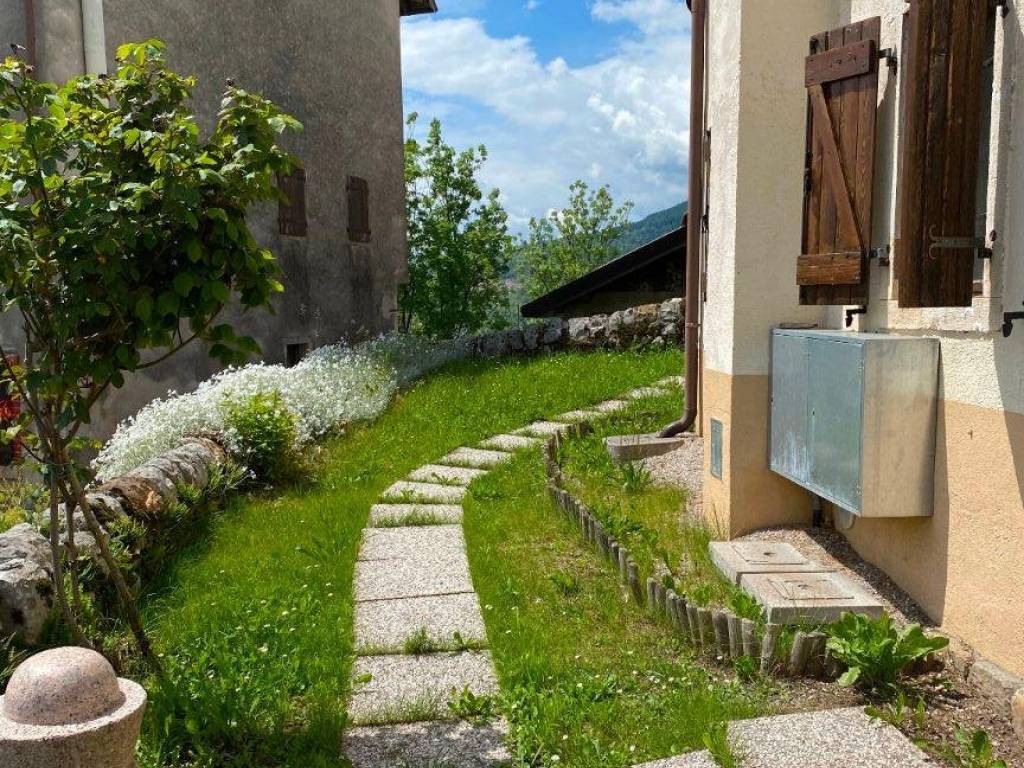 Rustico / casale a Chies d'alpago in Via della Vittoria - Foto 4