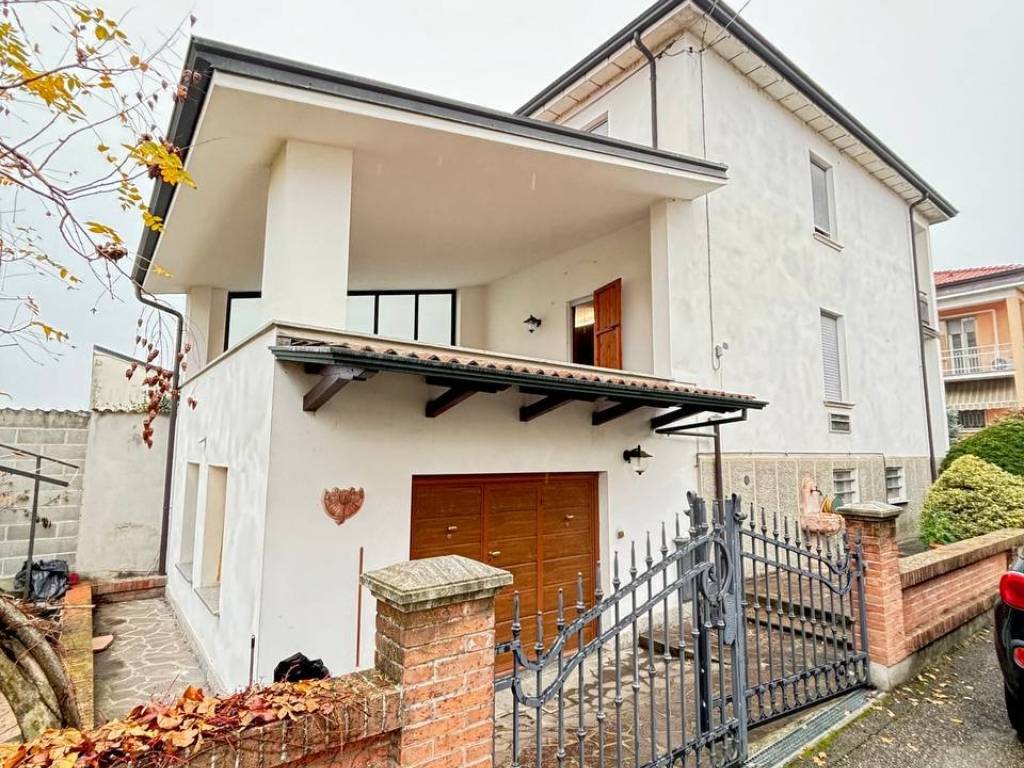 Villa a Caorso in Via Michelangelo Buonarroti - Foto 2