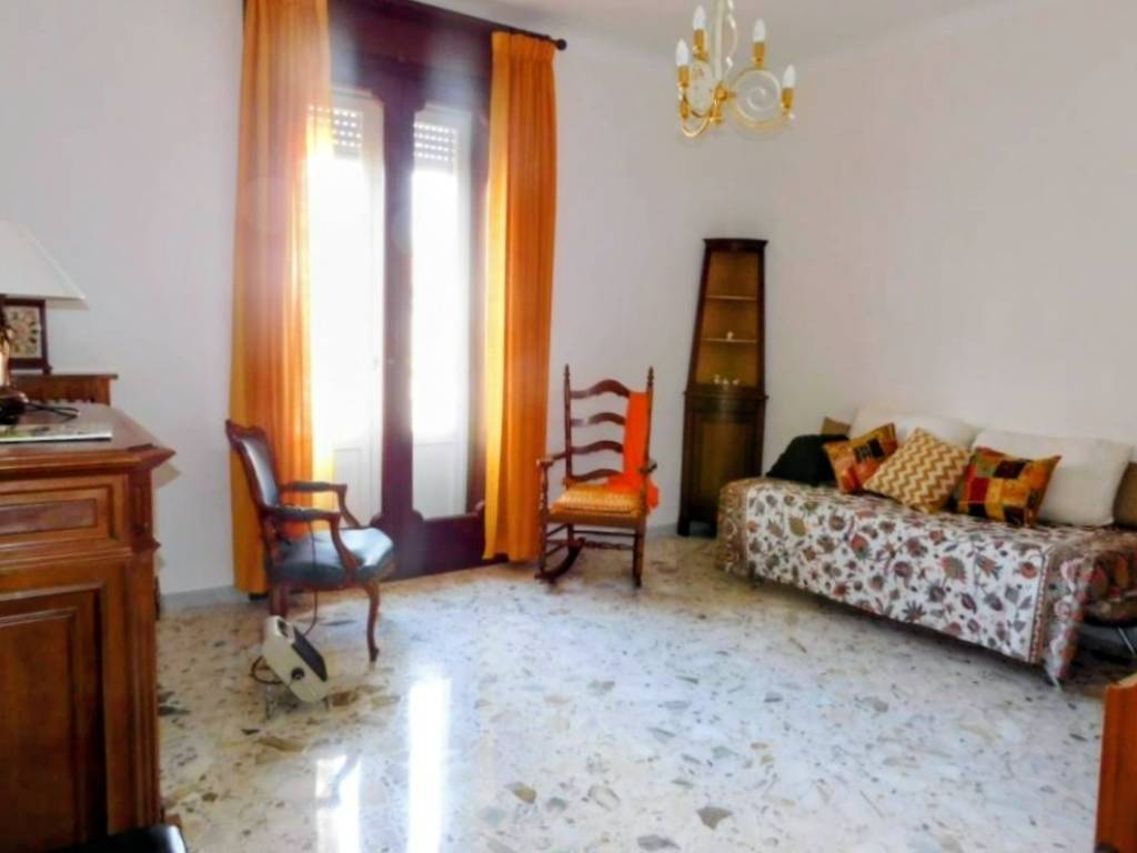 Appartamento a Martina franca in Via Paolo Grassi - Foto 2