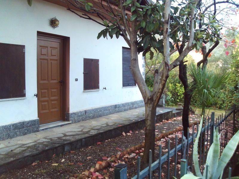 Villa a Ceriale in Via Sole e Mare, 22 - Foto 2