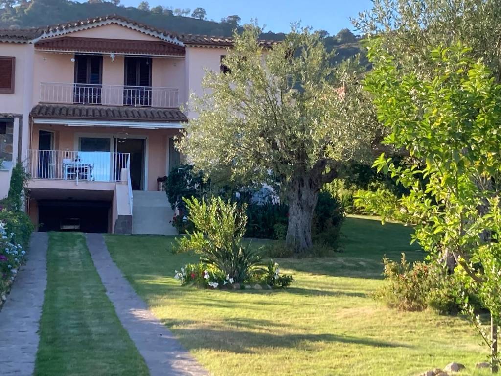 Villetta a schiera a Pula in Località Is Molas - Foto 5
