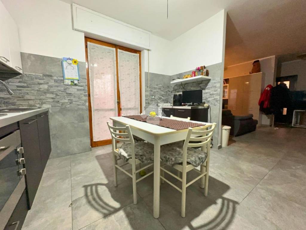 Appartamento a Santhià in Corso Sant'Ignazio, 80 - Foto 3