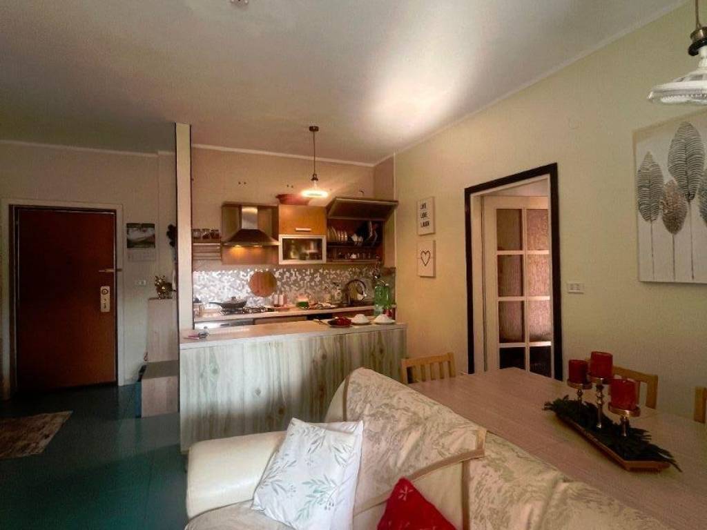Appartamento a Castel volturno in Viale delle Rose - Foto 3
