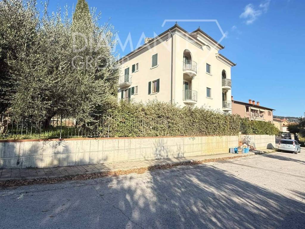 Appartamento a Passignano sul trasimeno - Foto 2