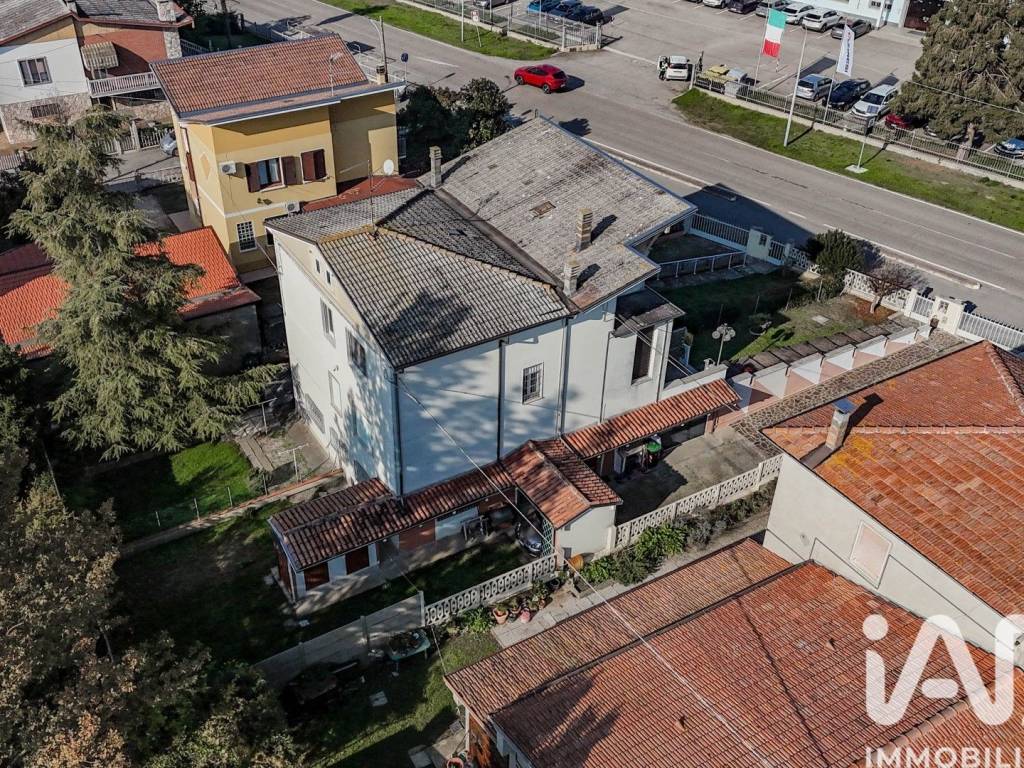 Villa a Bondeno in Via Virgiliana (Pilastri) - Foto 4