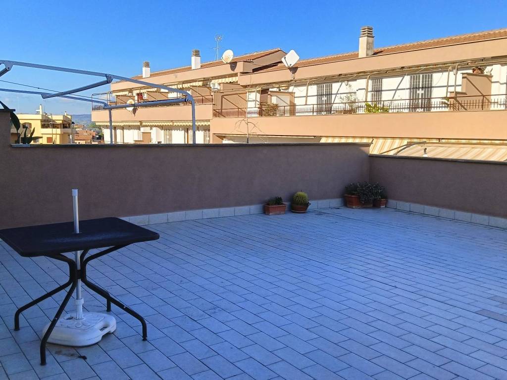 Appartamento a Cerveteri in Piazza Le Roselle - Foto 4