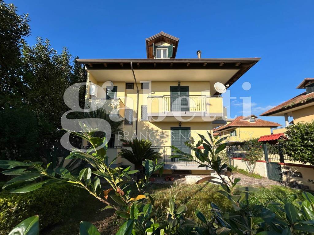 Villa a Giugliano in campania in Via Staffetta, 181 - Foto 3