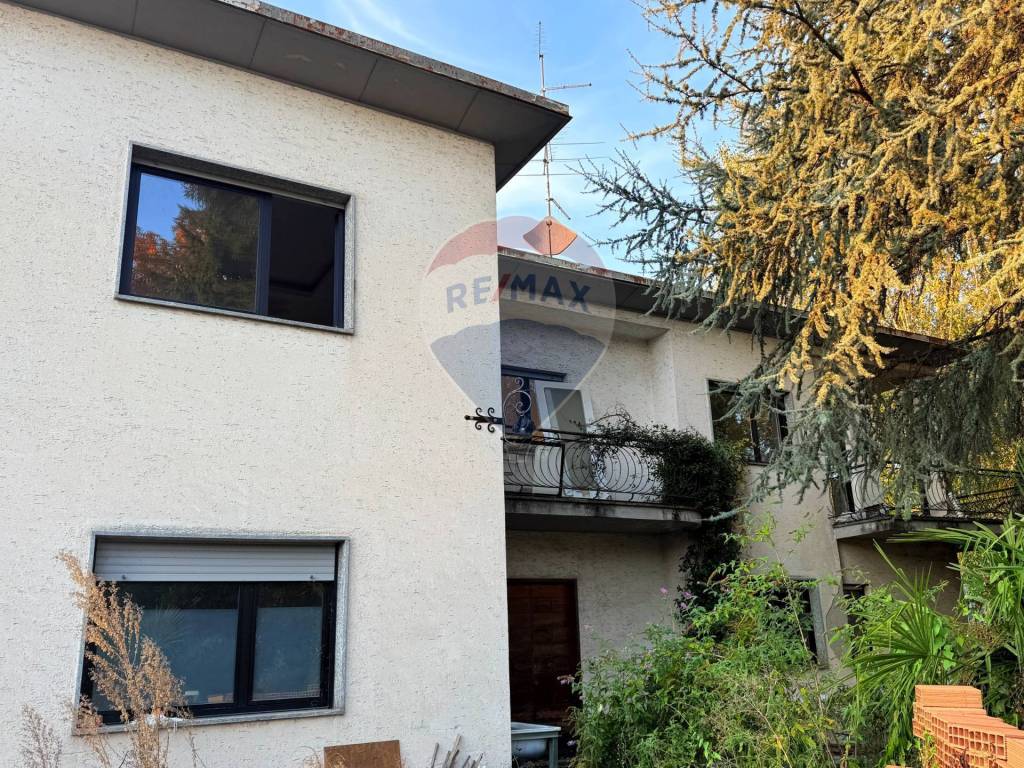 Villa a Lurate caccivio in Via XX Settembre, 18 - Foto 2