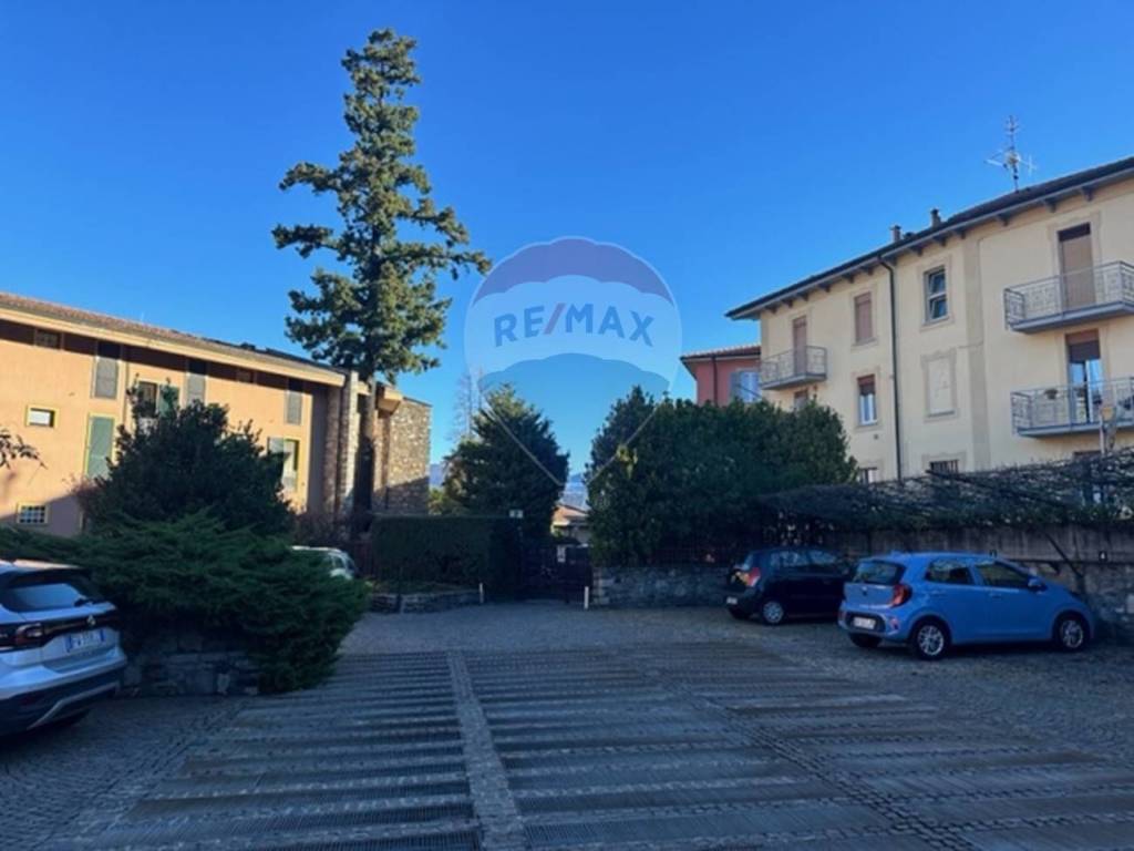 Appartamento a Porto valtravaglia in Via Roma, 7 - Foto 2