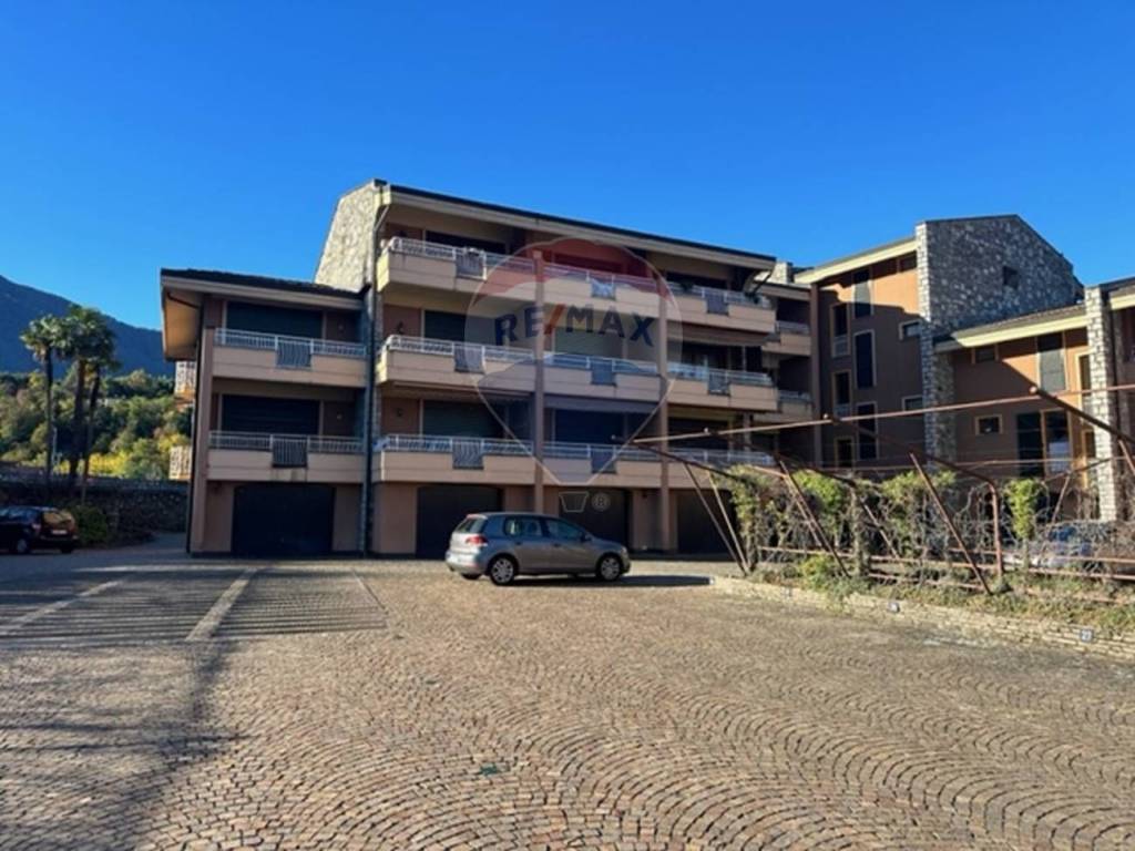 Appartamento a Porto valtravaglia in Via Roma, 7 - Foto 3