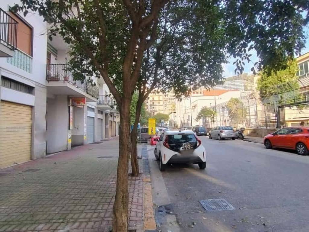 Appartamento a Salerno in Via Vincenzo Padula, 44 - Foto 3