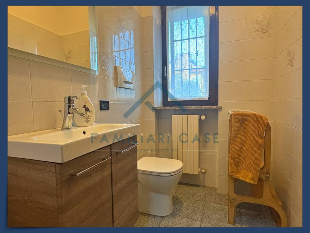 Villetta a schiera a Carnago in via John Fitzgerald Kennedy - Foto 5