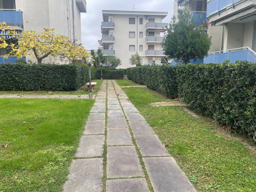 Appartamento a Martinsicuro in Via Taormina - Foto 3