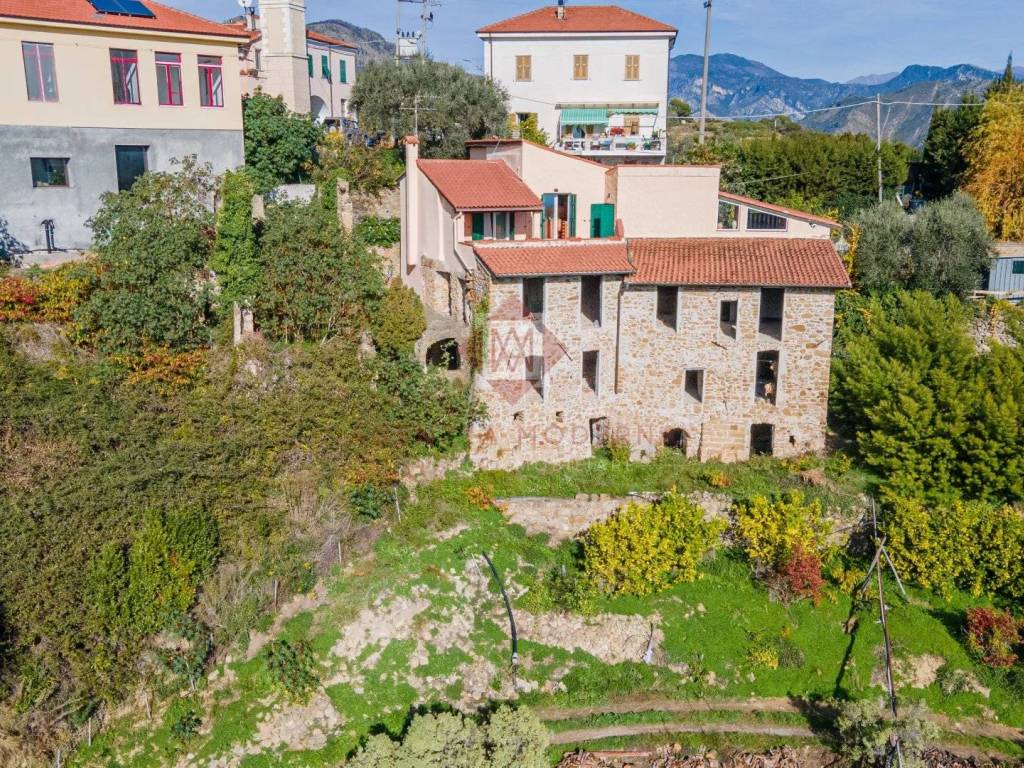 Casa indipendente a Ventimiglia in Via delle Otto Case, 247 - Foto 2