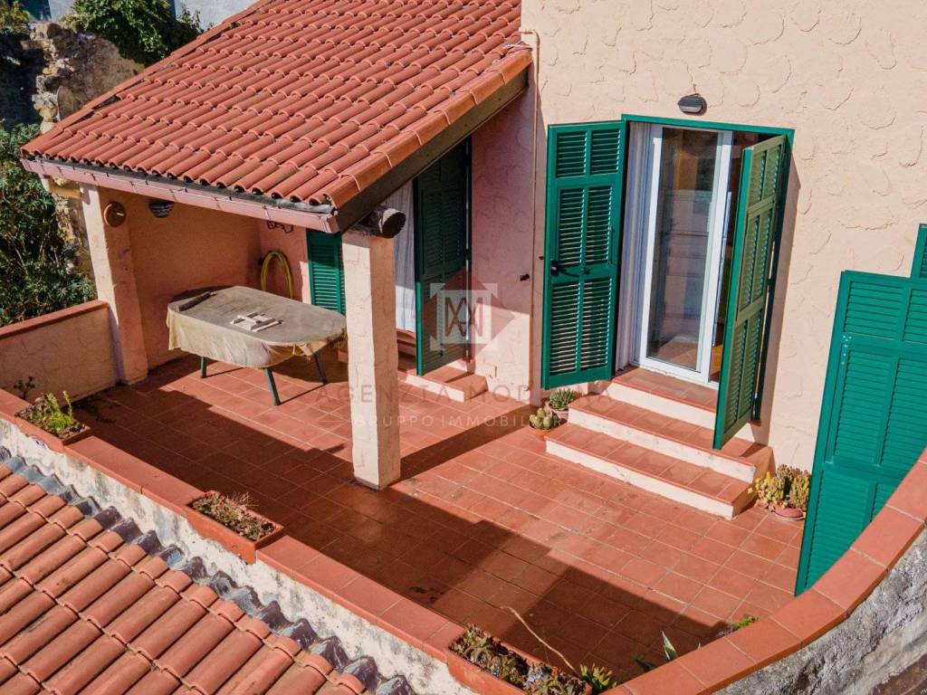 Casa indipendente a Ventimiglia in Via delle Otto Case, 247 - Foto 3