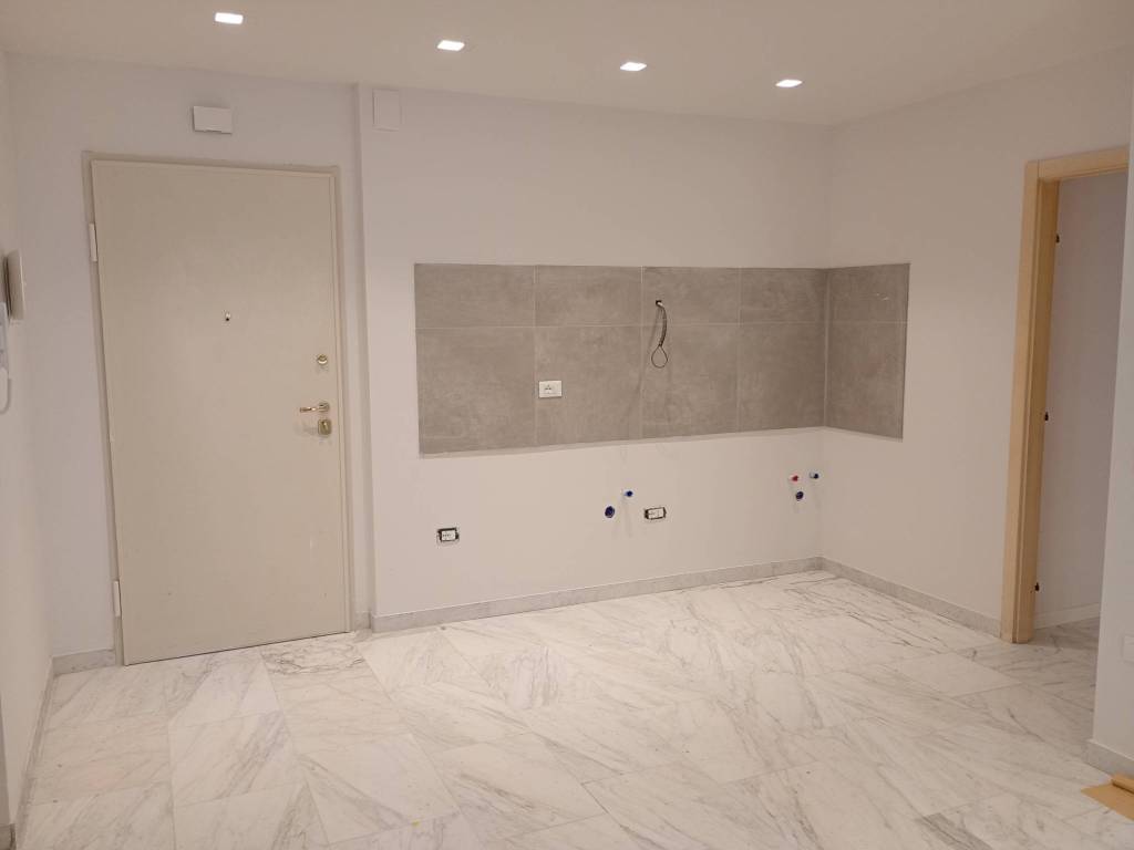 Appartamento a Pescara in Viale Regina Elena, 30 - Foto 3
