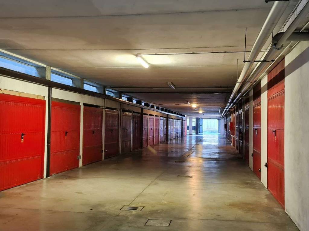 Box / garage a Bologna in via Roncaglio - Foto 3