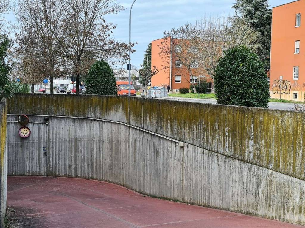 Box / garage a Bologna in via Roncaglio - Foto 4