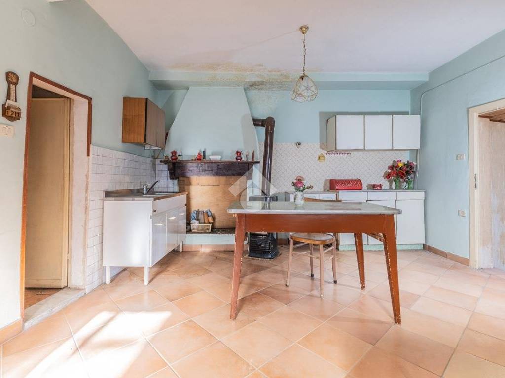 Appartamento a Vetralla in Via S. Giuseppe, 11 - Foto 2