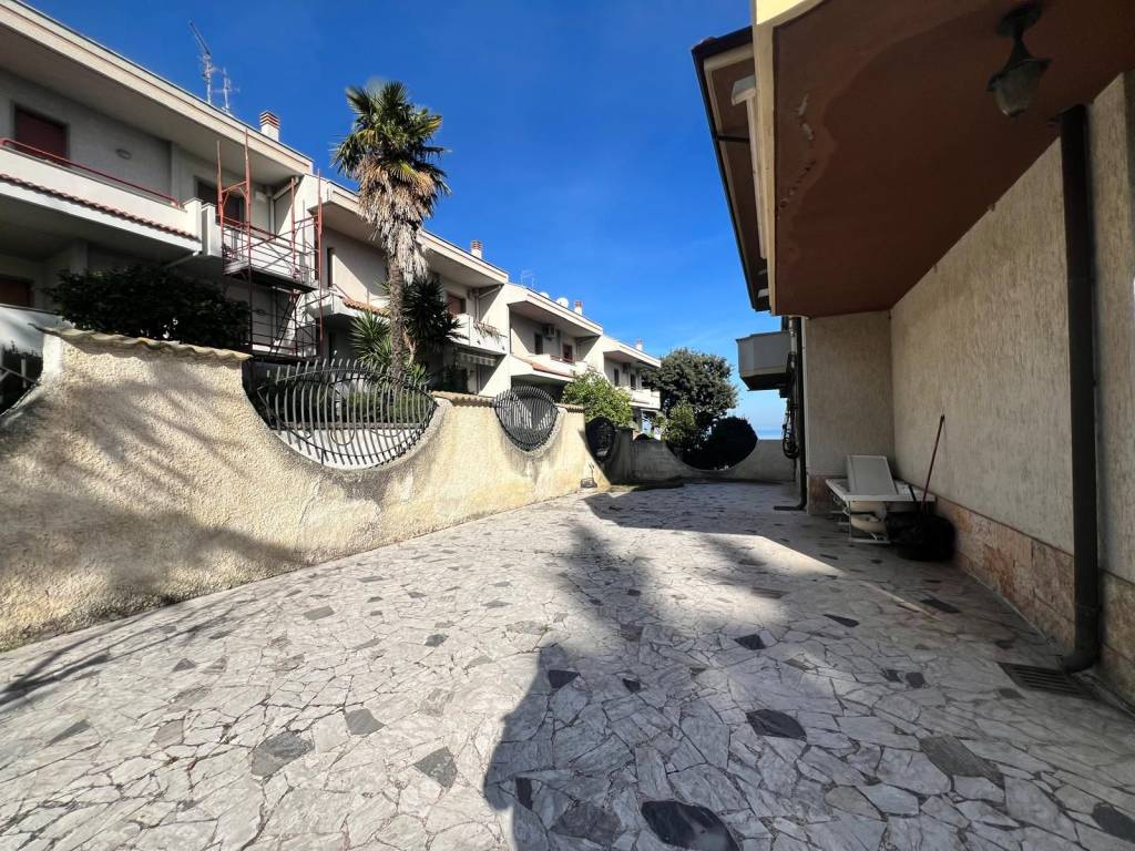Villa a Pescara in Strada Provinciale Pescara-San Silvestro, 98 - Foto 3