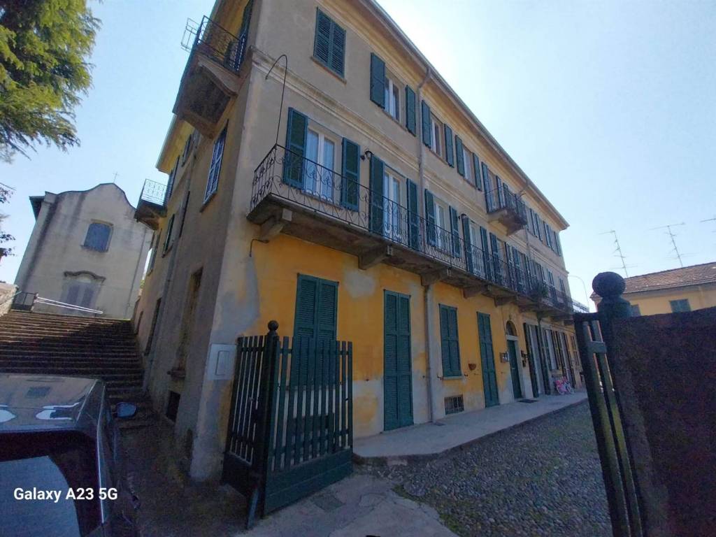 Appartamento a Casorate sempione in Via Milano, 11 - Foto 2