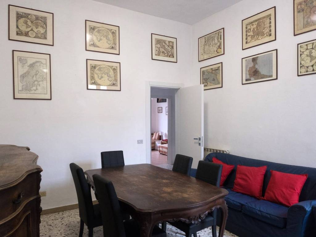 Appartamento a Viareggio in Via Edmondo De Amicis - Foto 3