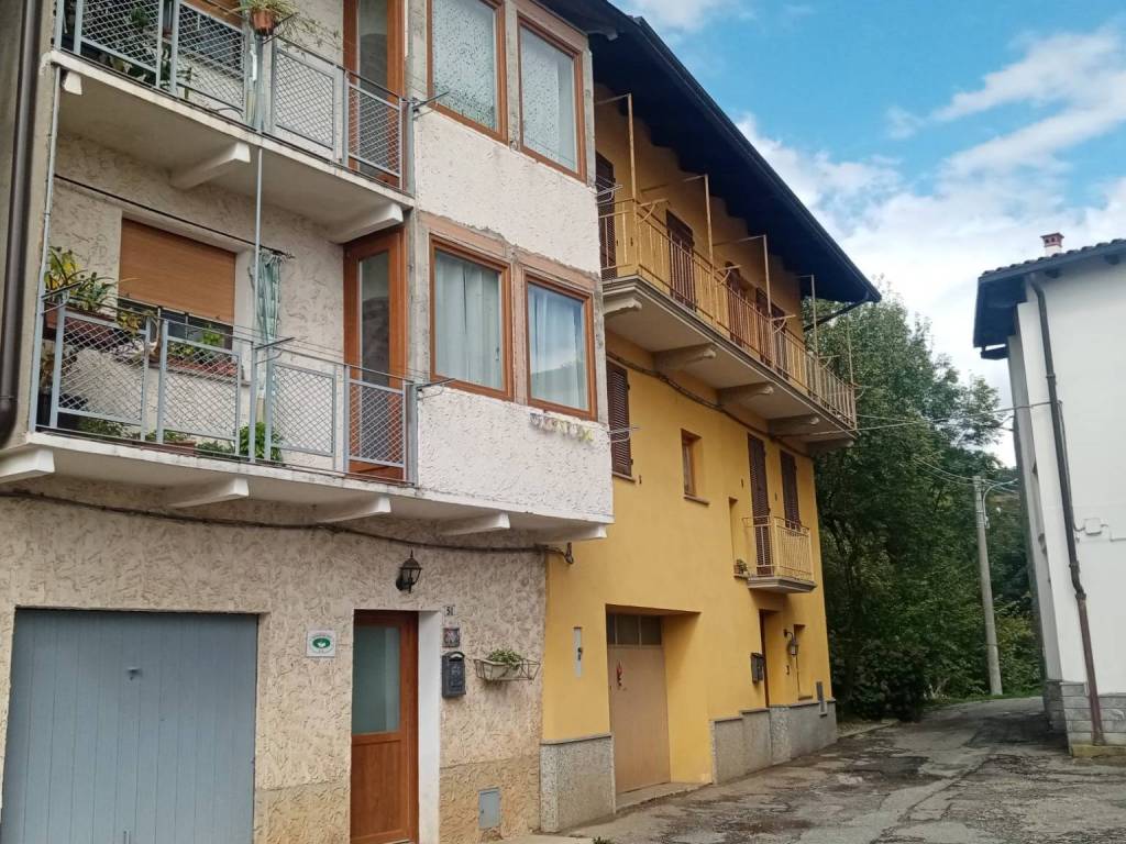 Villa a Valdilana in Frazione Piana, 51 - Foto 2