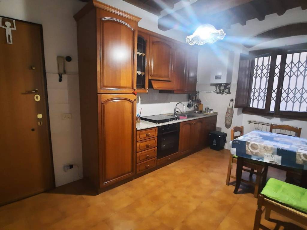 Appartamento a Prato in Piazza San Pier Forelli - Foto 4