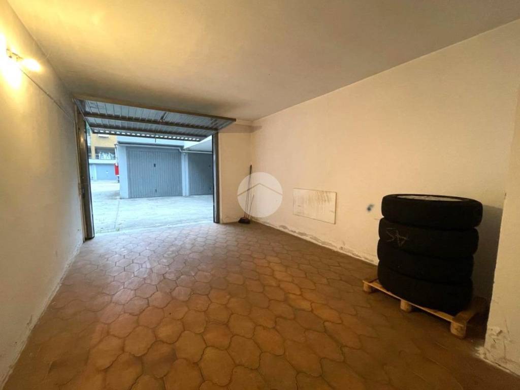 Box / garage a Cernusco sul naviglio in Via Don Lorenzo Milani, 11 - Foto 5