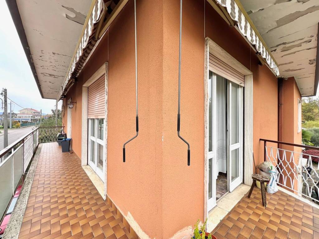 Appartamento a Venegono inferiore in Via Alessandro Manzoni - Foto 4