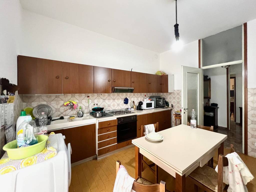 Appartamento a Venegono inferiore in Via Alessandro Manzoni - Foto 5