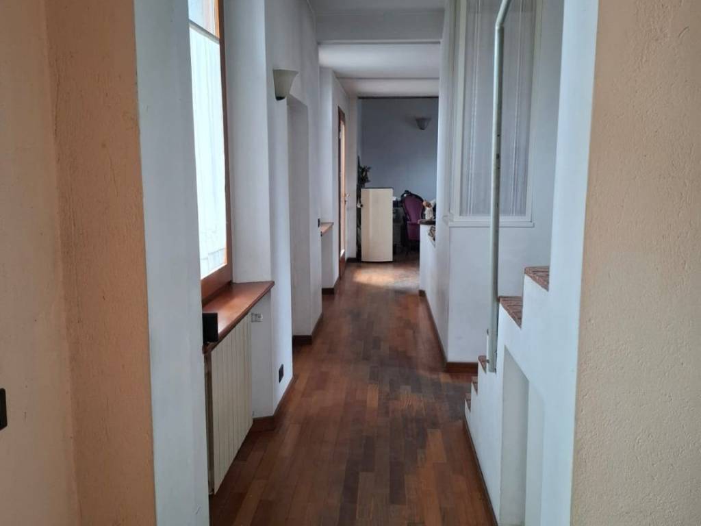 Villa a Cardano al campo in Via 20 Settembre - Foto 3