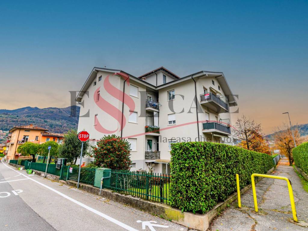 Appartamento a Pradalunga in Via Fara, 6 - Foto 3