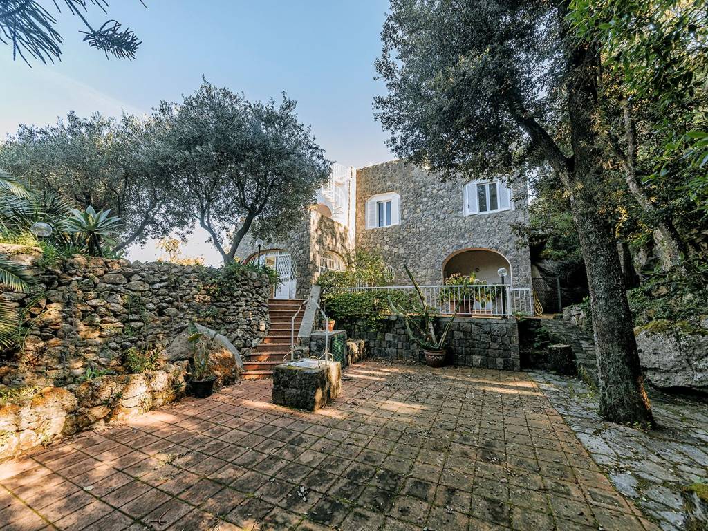 Villa a Forio in Via Francesco Calise - Foto 2