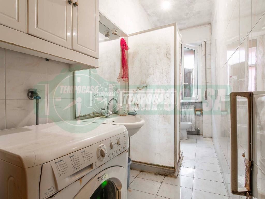 Appartamento a Gerenzano in Via Quarto dei Mille 1 - Foto 5